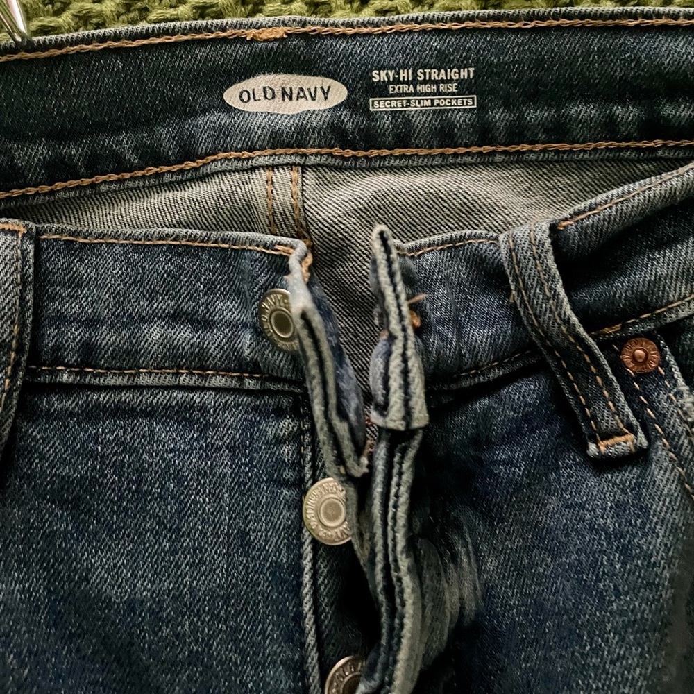Old Navy 14 Long women’s high rise, button fly, raw hem denim jeans inseam 31